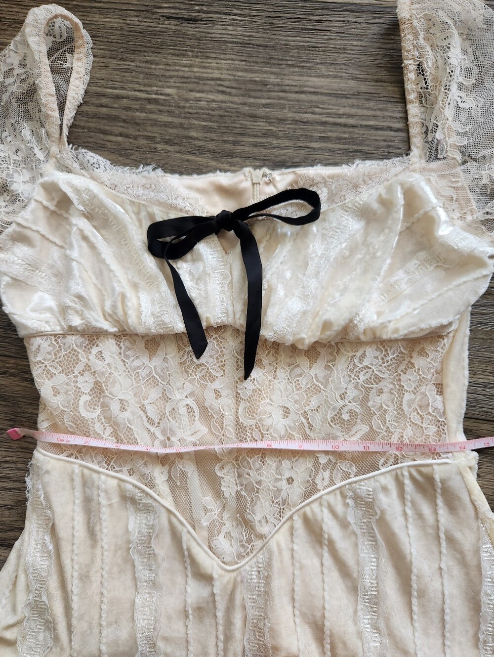 LaceMade Chantilly Cream Bustier Corset Bell Sleeve Mini Dress - Picture 5 of 8